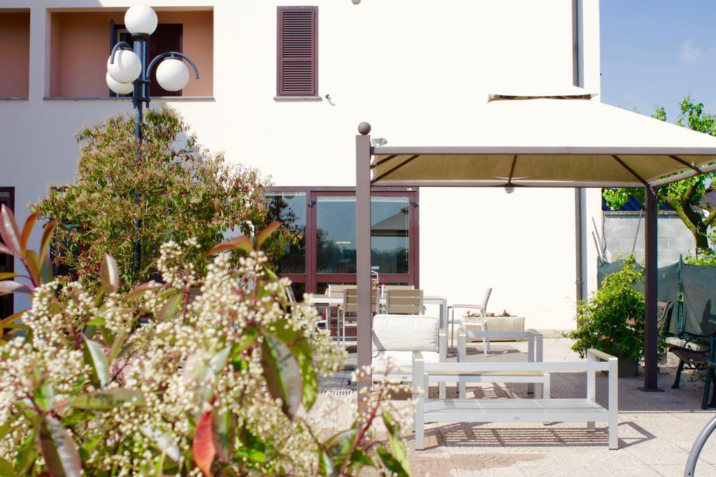 Hotel Monumento Certosa di Pavia Buitenkant foto